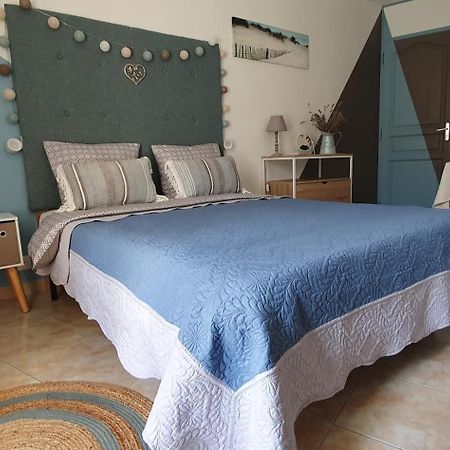 Chambre D'Hotes "La Petite Dormeuse" Comps  Exterior photo